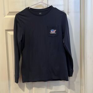 Vineyard Vines youth boys navy size medium (12-14) hockey tshirt.